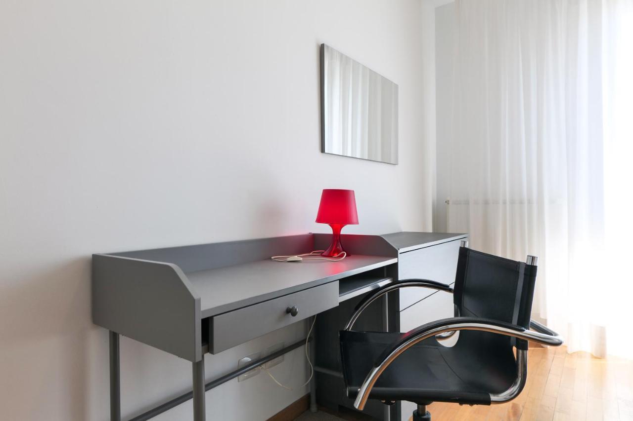 Primopiano - Bonomi Apartment Milano Ngoại thất bức ảnh